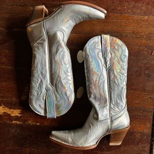 Idyllwind Silver Strobe Western Snip Toe Boots